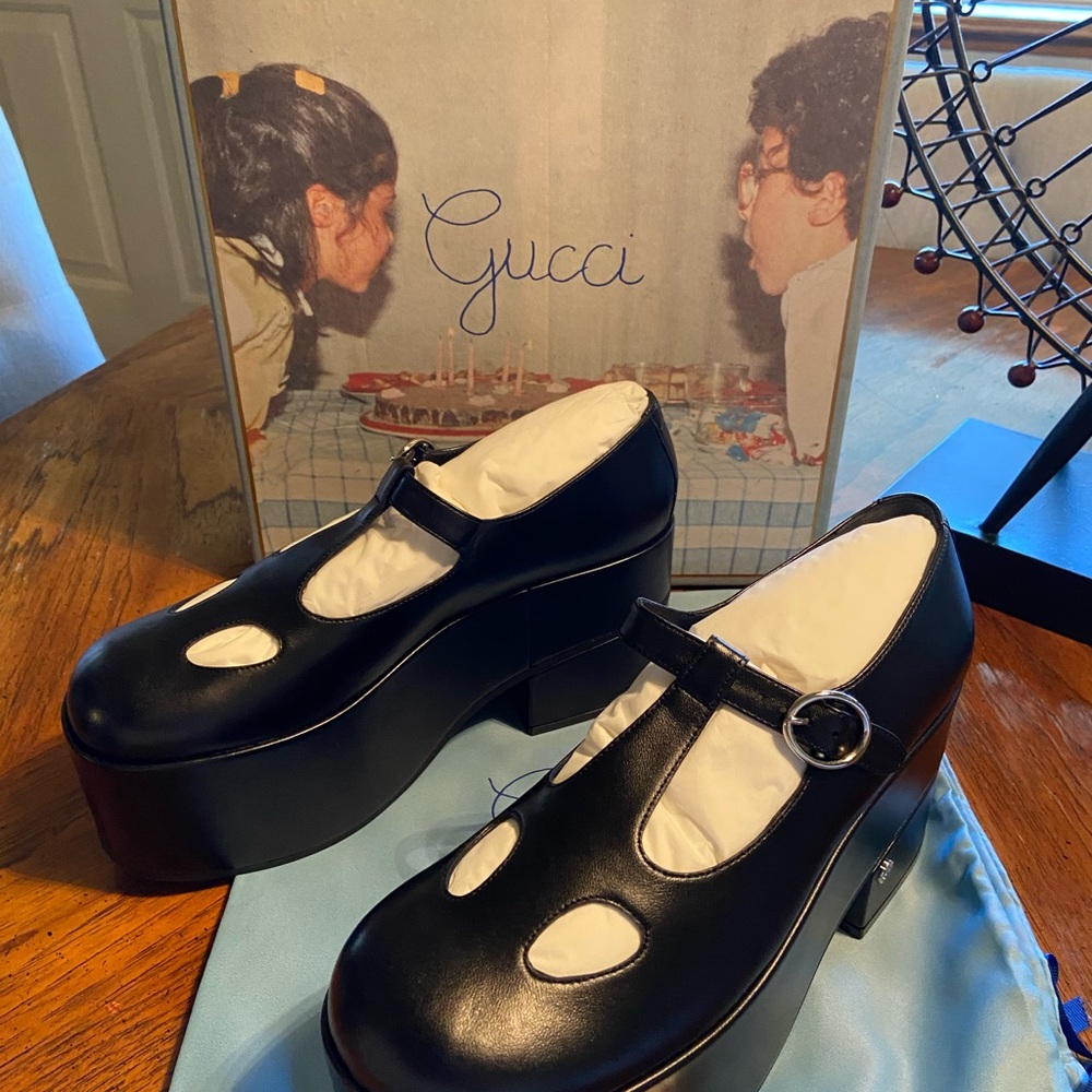 BRAND NEW IN BOX!! Gucci Mary Jane black platform - Picture 2 of 6